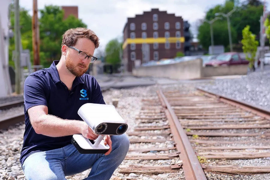 Scanning challenging surfaces