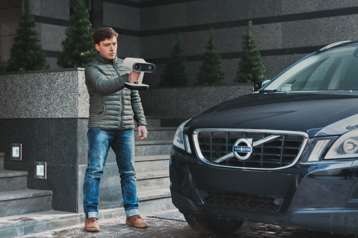 Scanning car exterior
