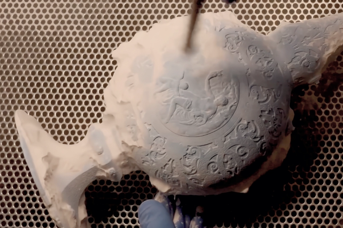 Cleaning replica
