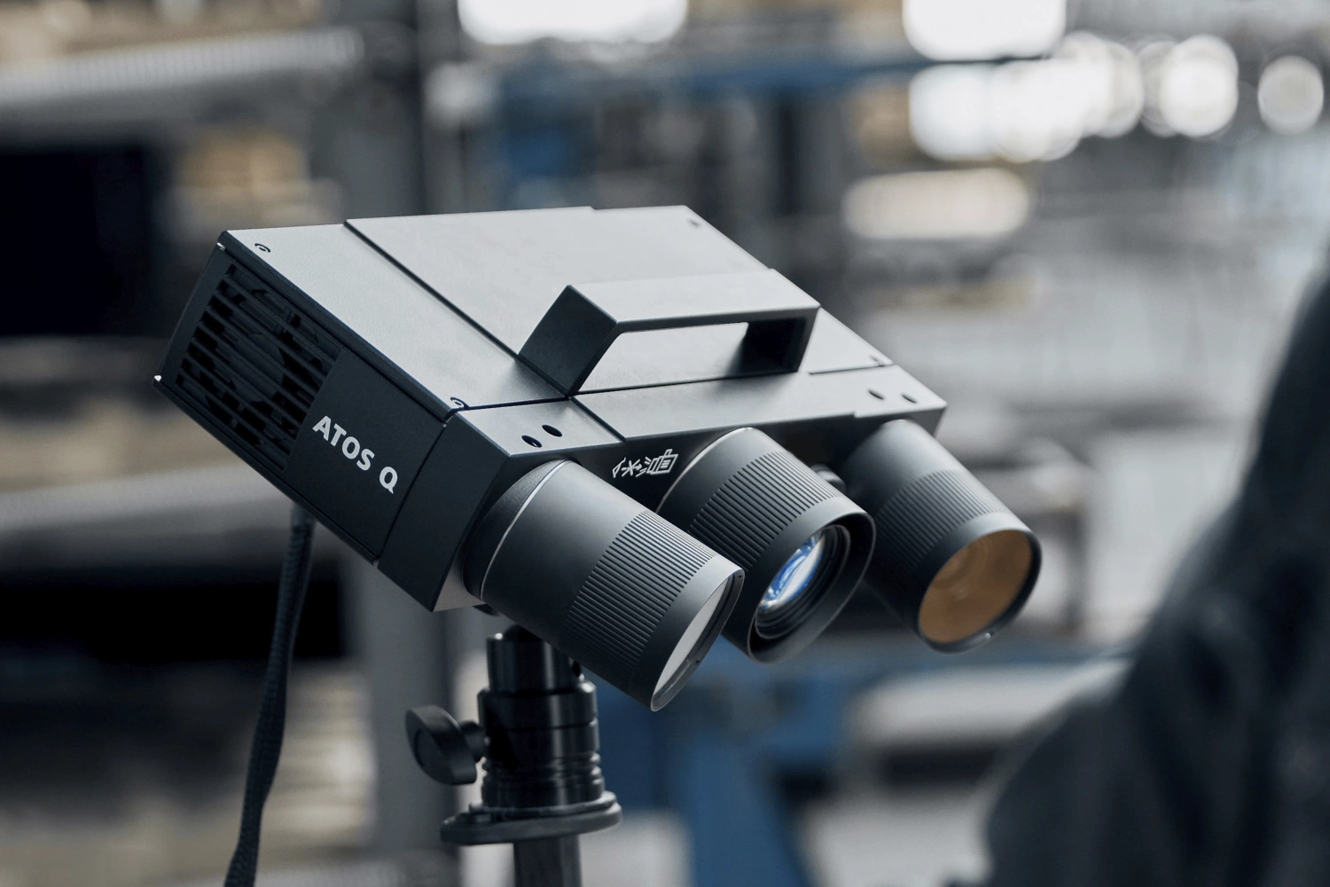 Scanning challenging surfaces
