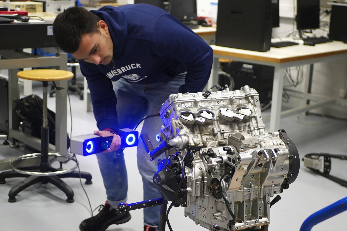 Scanning engine